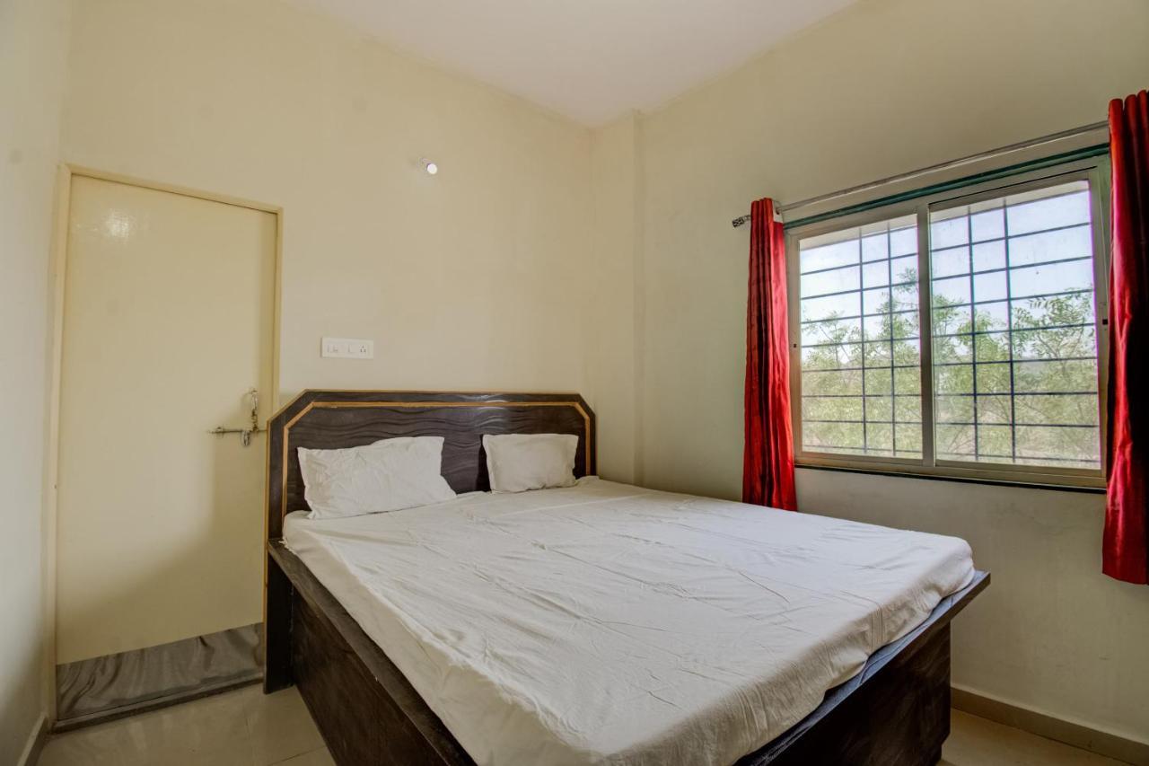 Spot On R D Homestay 1 Dispur Екстер'єр фото